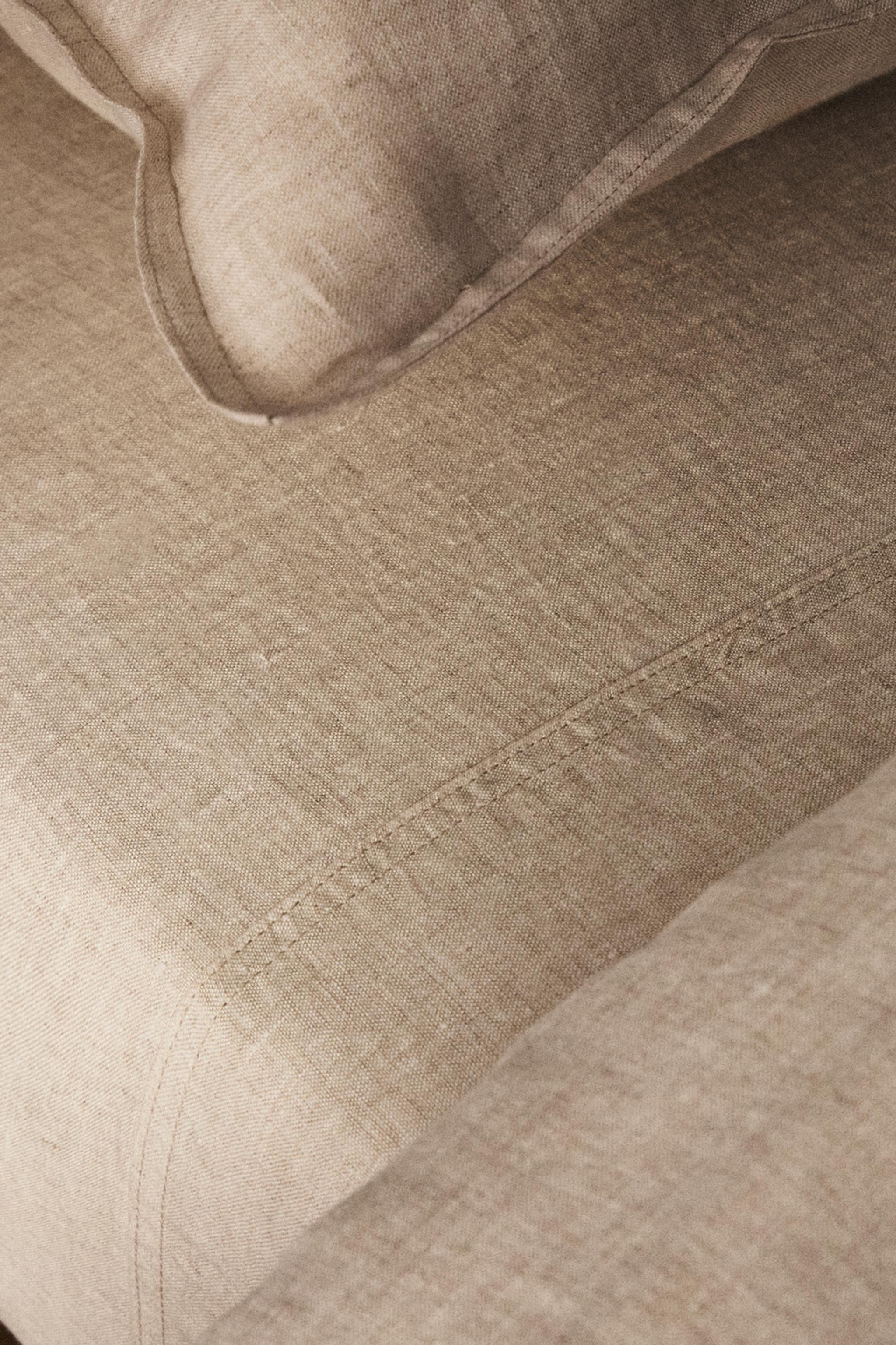 WASHED LINEN FLAT SHEET (160 GSM)